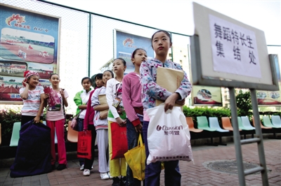 北京发布幼升小小升初政策 非京籍学生借读需"五证"